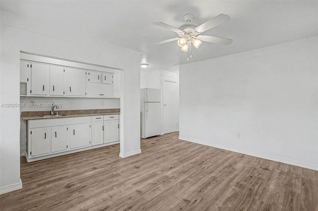 60 NW 79th St 14, Miami, FL 33150