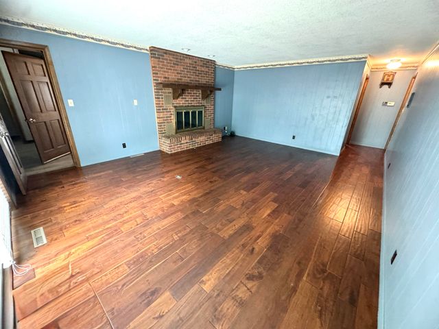 1861 N Chelsea Dr, El Dorado, KS 67042