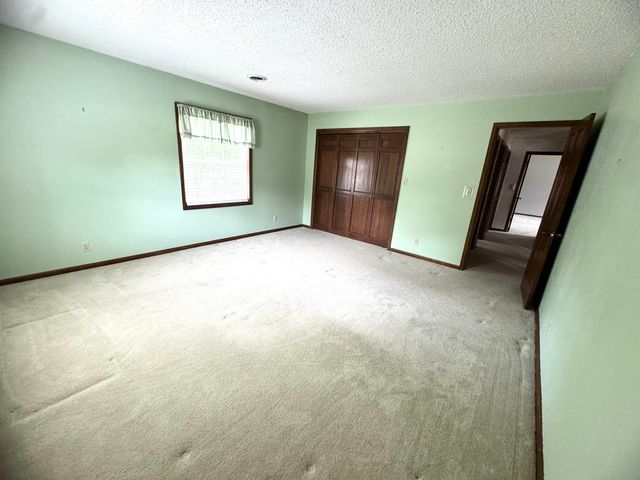 1861 N Chelsea Dr, El Dorado, KS 67042