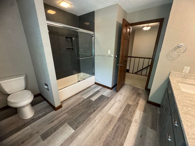 1861 N Chelsea Dr, El Dorado, KS 67042