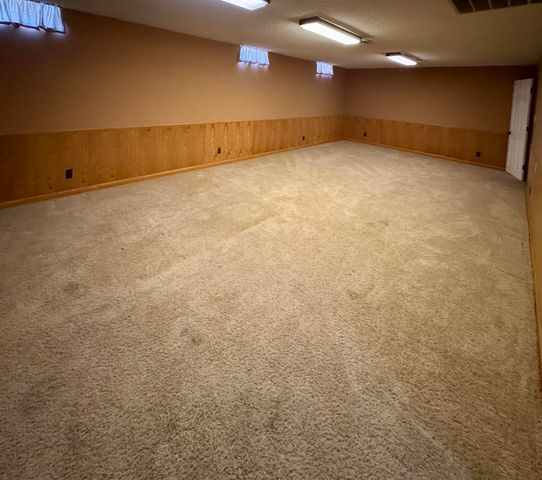 1861 N Chelsea Dr, El Dorado, KS 67042