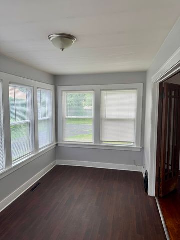 118 Wilcox Avenue, Elgin, IL 60123