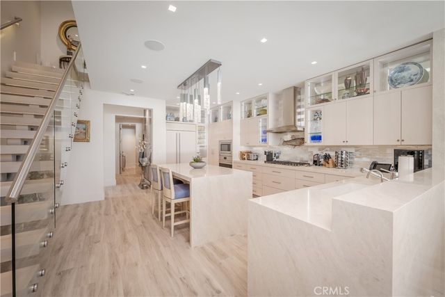 3407 W Oceanfront, Newport Beach, CA 92663