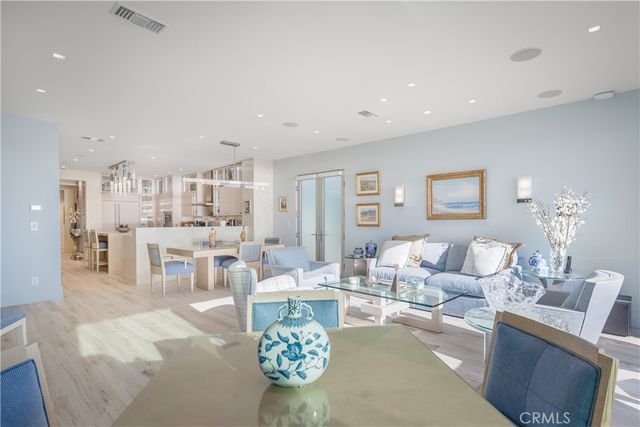 3407 W Oceanfront, Newport Beach, CA 92663