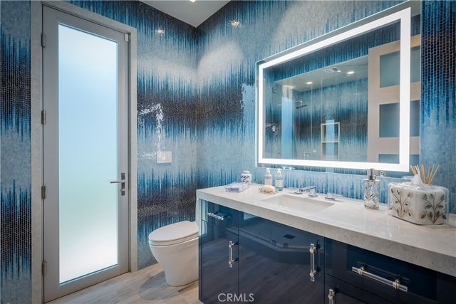 3407 W Oceanfront, Newport Beach, CA 92663