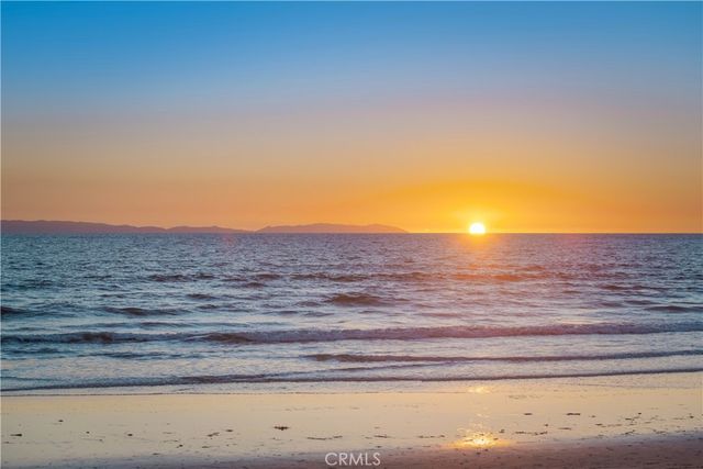 3407 W Oceanfront, Newport Beach, CA 92663