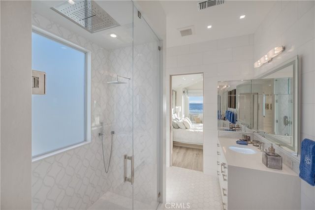 3407 W Oceanfront, Newport Beach, CA 92663