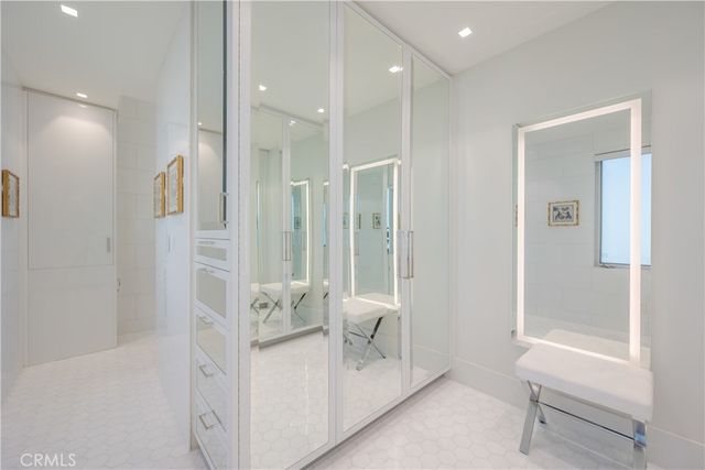3407 W Oceanfront, Newport Beach, CA 92663