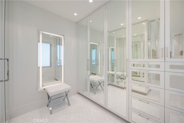 3407 W Oceanfront, Newport Beach, CA 92663
