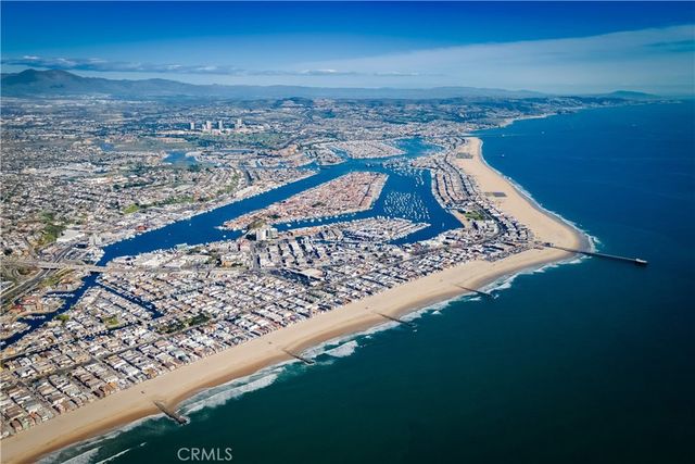 3407 W Oceanfront, Newport Beach, CA 92663