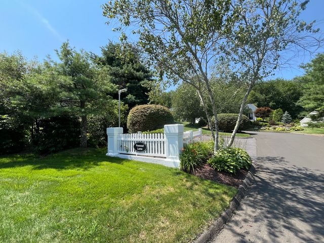 6 Pommel Lane 6, Middlebury, CT 06762