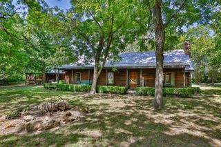 101 Easy Street, Valley View, TX 76272