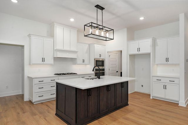 4332 S Vining Avenue, Springfield, MO 65804