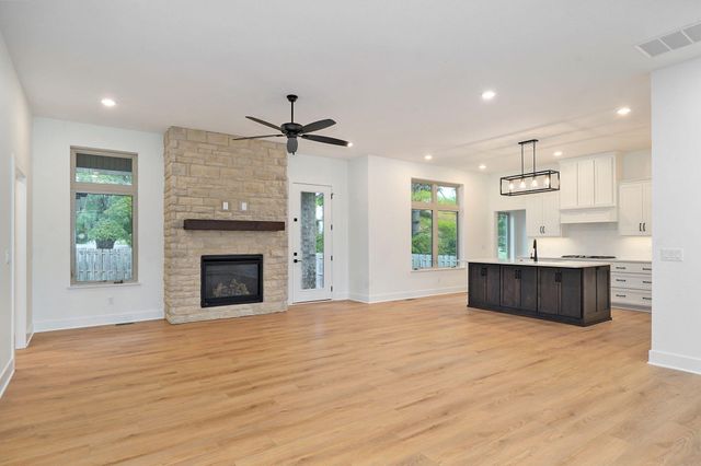 4332 S Vining Avenue, Springfield, MO 65804