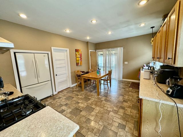 14 Bowdoin St 2, Medford, MA 02155