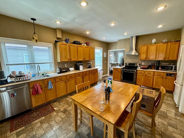 14 Bowdoin St 2, Medford, MA 02155