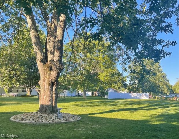 230 S Elm, Jefferson, OH 44047