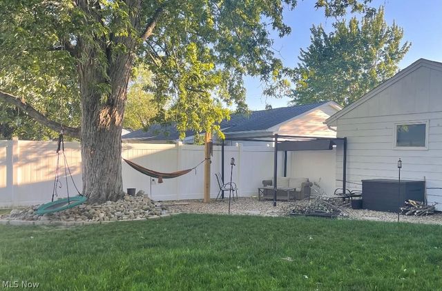 230 S Elm, Jefferson, OH 44047