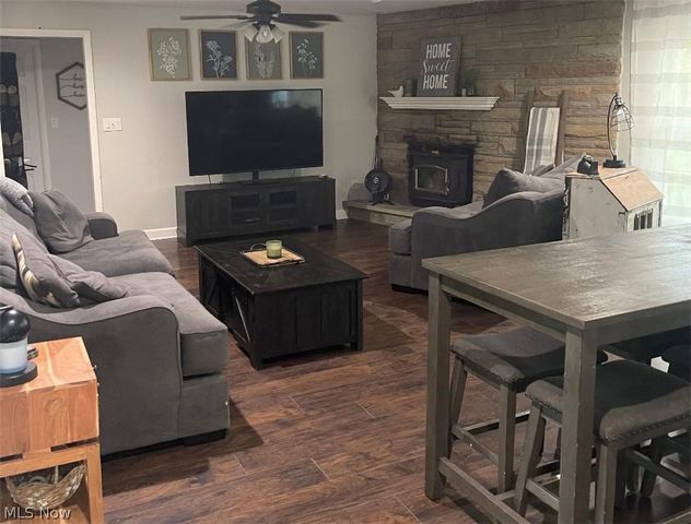230 S Elm, Jefferson, OH 44047