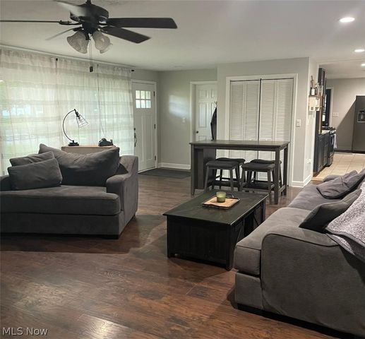 230 S Elm, Jefferson, OH 44047