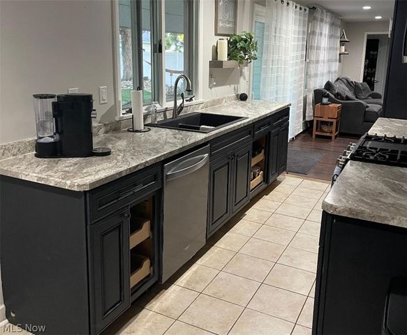 230 S Elm, Jefferson, OH 44047