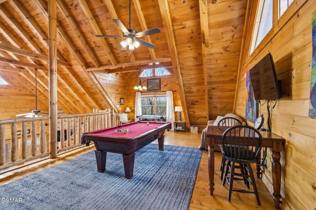 1959 Cougar Crossing Way, Sevierville, TN 37876