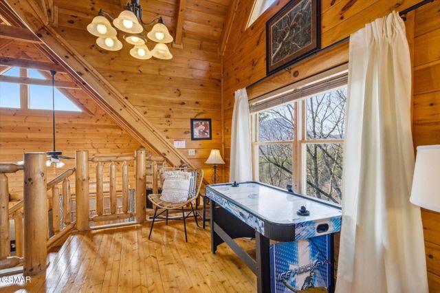 1959 Cougar Crossing Way, Sevierville, TN 37876