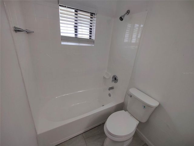 5835 CURRY FORD ROAD, Orlando, FL 32822
