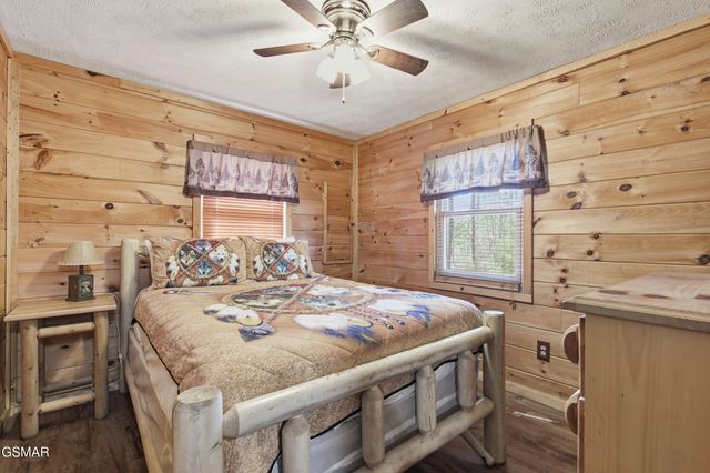 2114 Rabbit Point Way, Sevierville, TN 37876