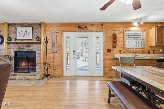 2114 Rabbit Point Way, Sevierville, TN 37876