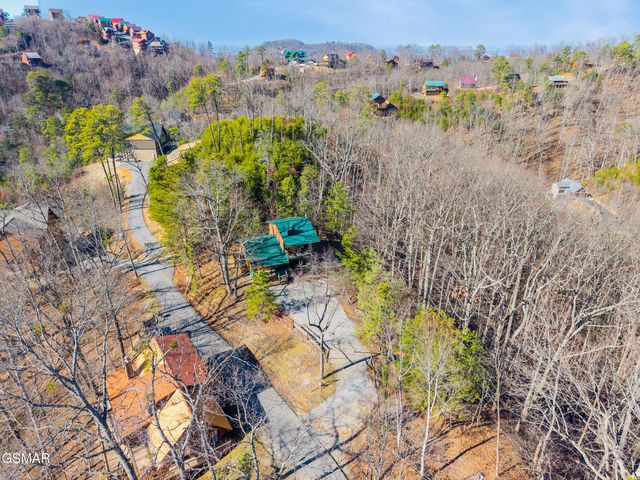 2114 Rabbit Point Way, Sevierville, TN 37876