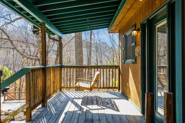 2114 Rabbit Point Way, Sevierville, TN 37876