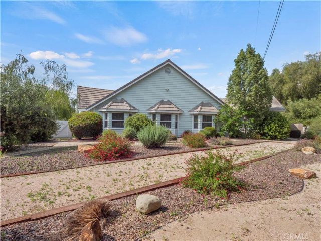 15341 Iron Canyon, Canyon Country, CA 91387