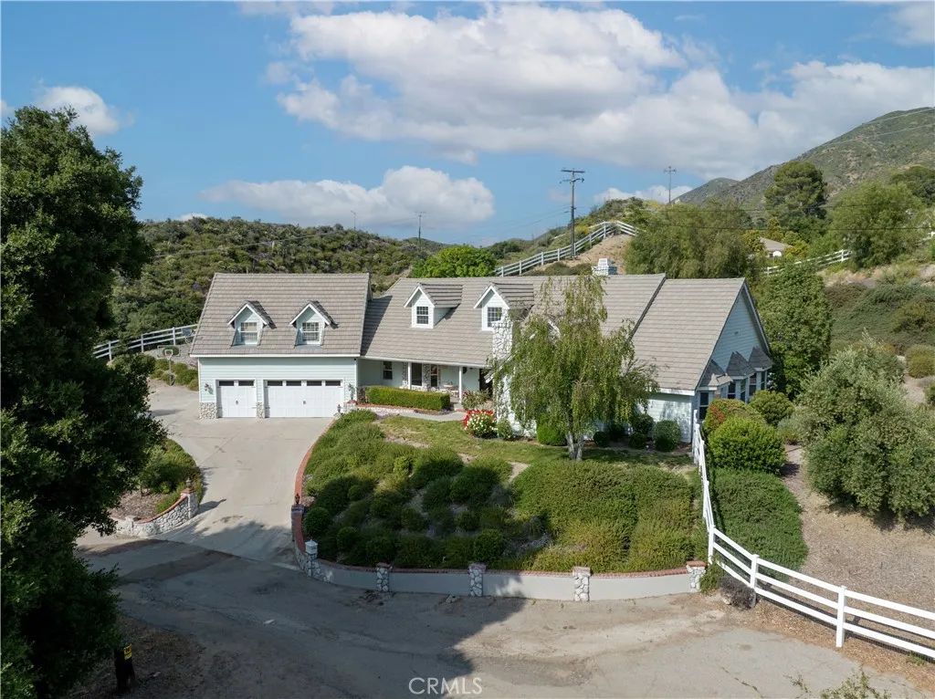15341 Iron Canyon, Canyon Country, CA 91387