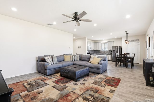 7707 pecos ridge, Boerne, TX 78015