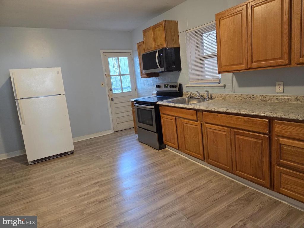 423 NEW CASTLE AVE, Wilmington, DE 19801