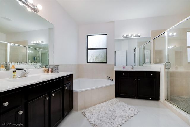 11711 SW 254th St, Homestead, FL 33032