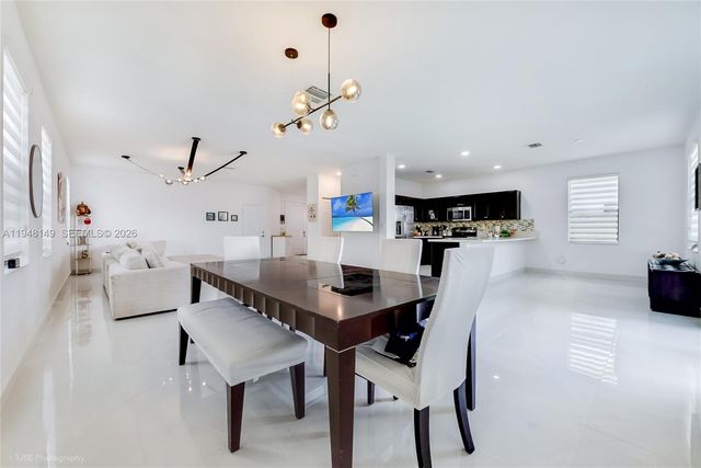 11711 SW 254th St, Homestead, FL 33032