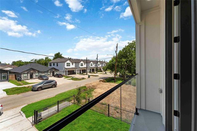 8501 Safeguard Street B, Houston, TX 77051
