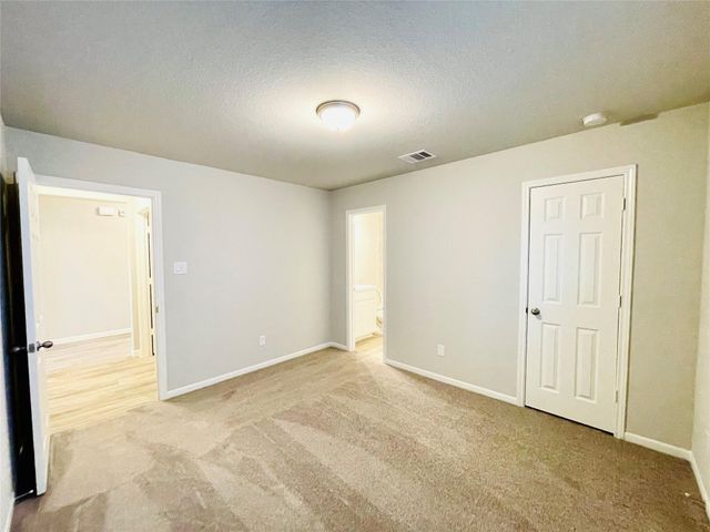 934 Golden Willow Lane, Conroe, TX 77304
