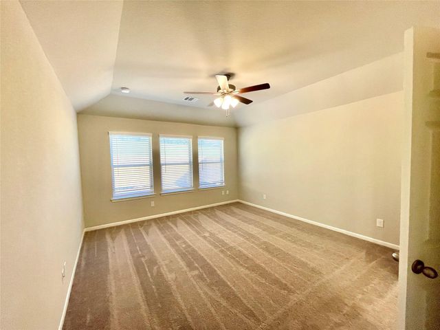 934 Golden Willow Lane, Conroe, TX 77304