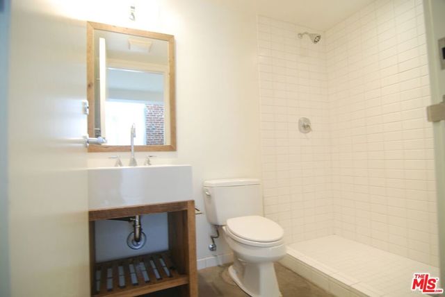 940 E 2nd Street 20, Los Angeles, CA 90012