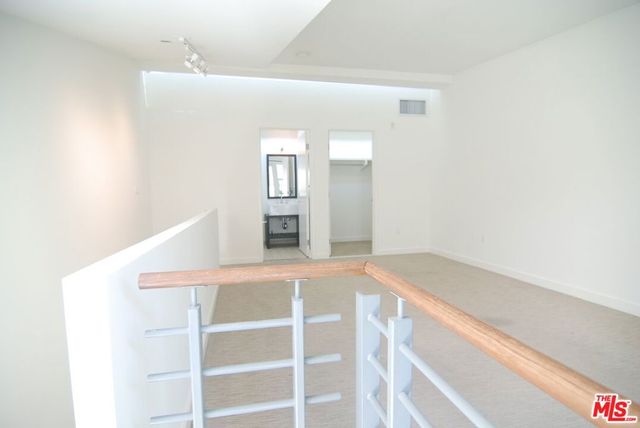 940 E 2nd Street 20, Los Angeles, CA 90012