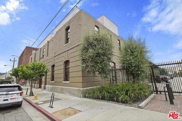 940 E 2nd Street 20, Los Angeles, CA 90012