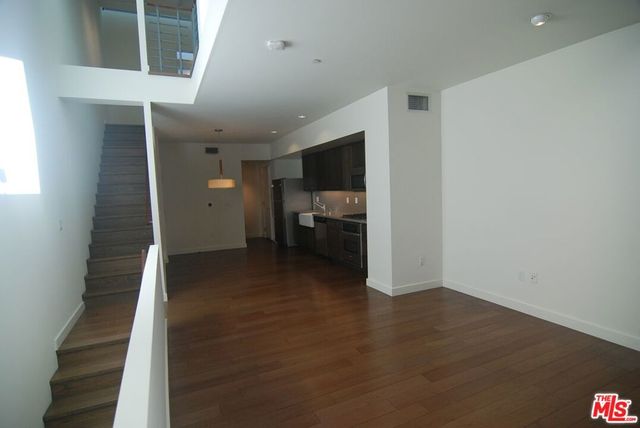 940 E 2nd Street 20, Los Angeles, CA 90012