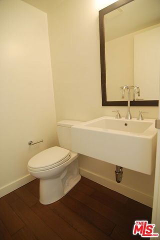 940 E 2nd Street 20, Los Angeles, CA 90012