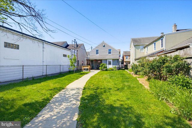 115 S MAIN ST, Manheim, PA 17545