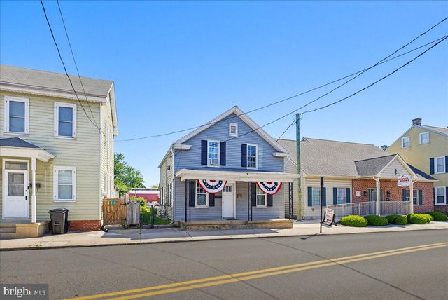 115 S MAIN ST, Manheim, PA 17545