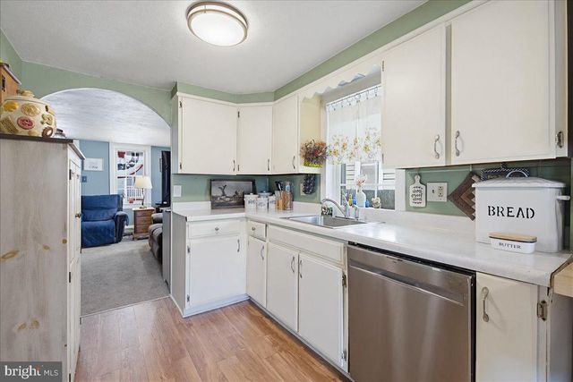 115 S MAIN ST, Manheim, PA 17545