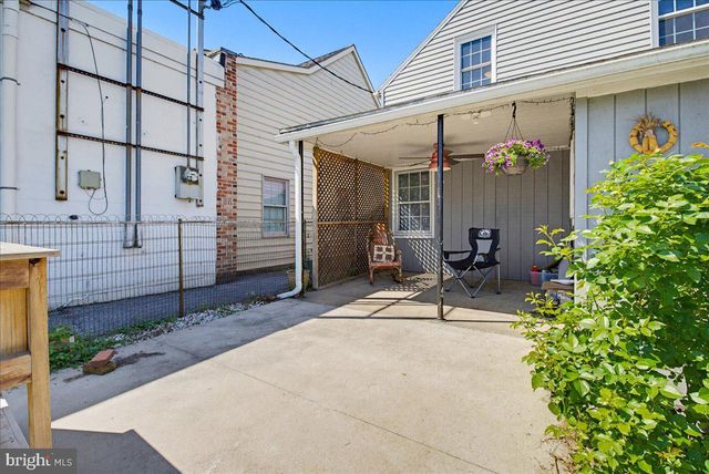 115 S MAIN ST, Manheim, PA 17545